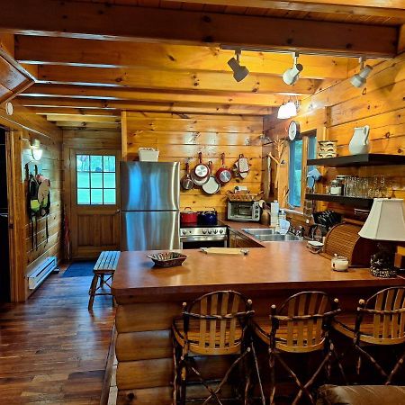 Neshannock Creekside Log Cabin Volant 外观 照片