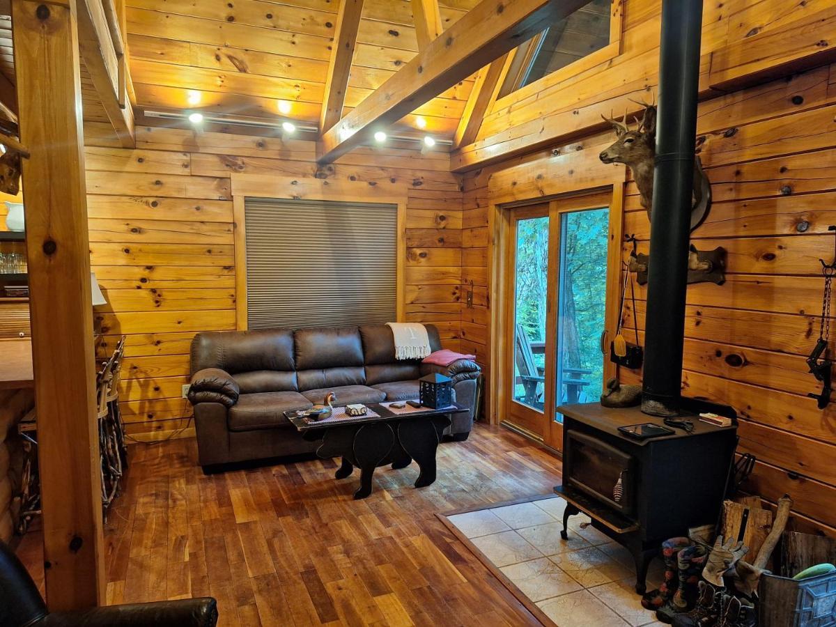 Neshannock Creekside Log Cabin Volant 外观 照片