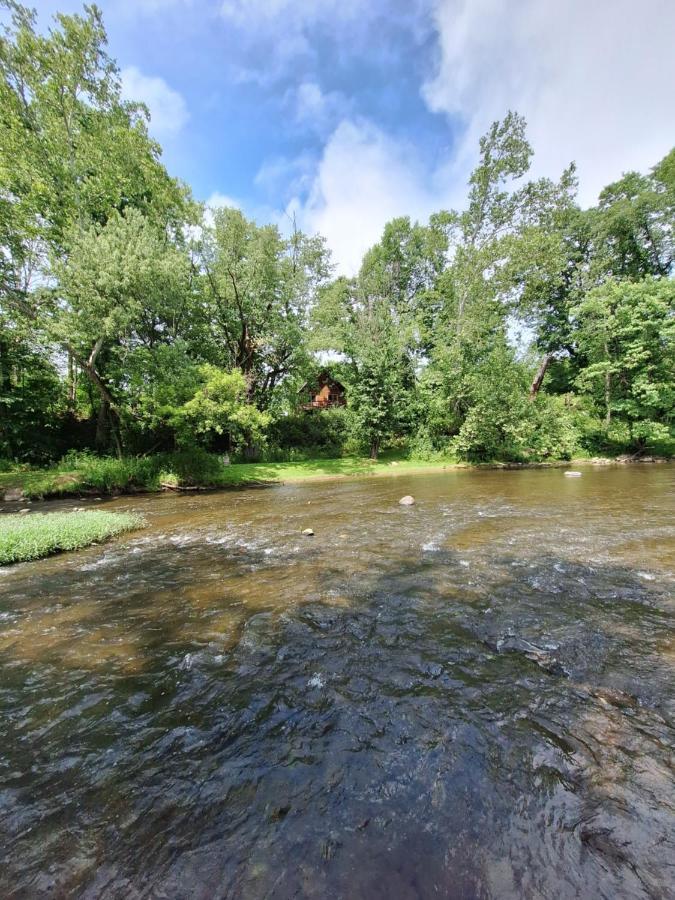 Neshannock Creekside Log Cabin Volant 外观 照片