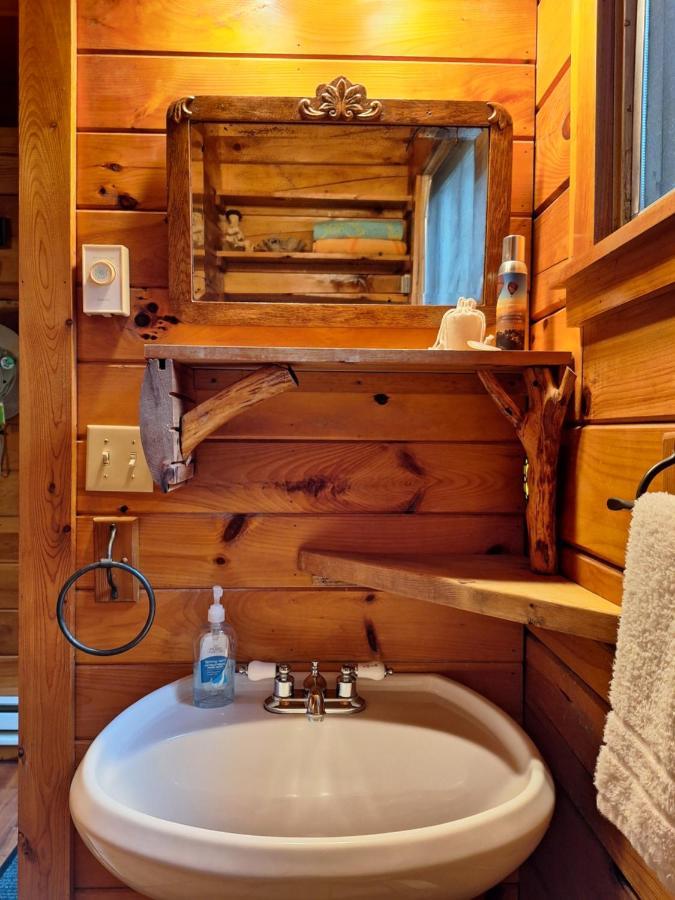 Neshannock Creekside Log Cabin Volant 外观 照片