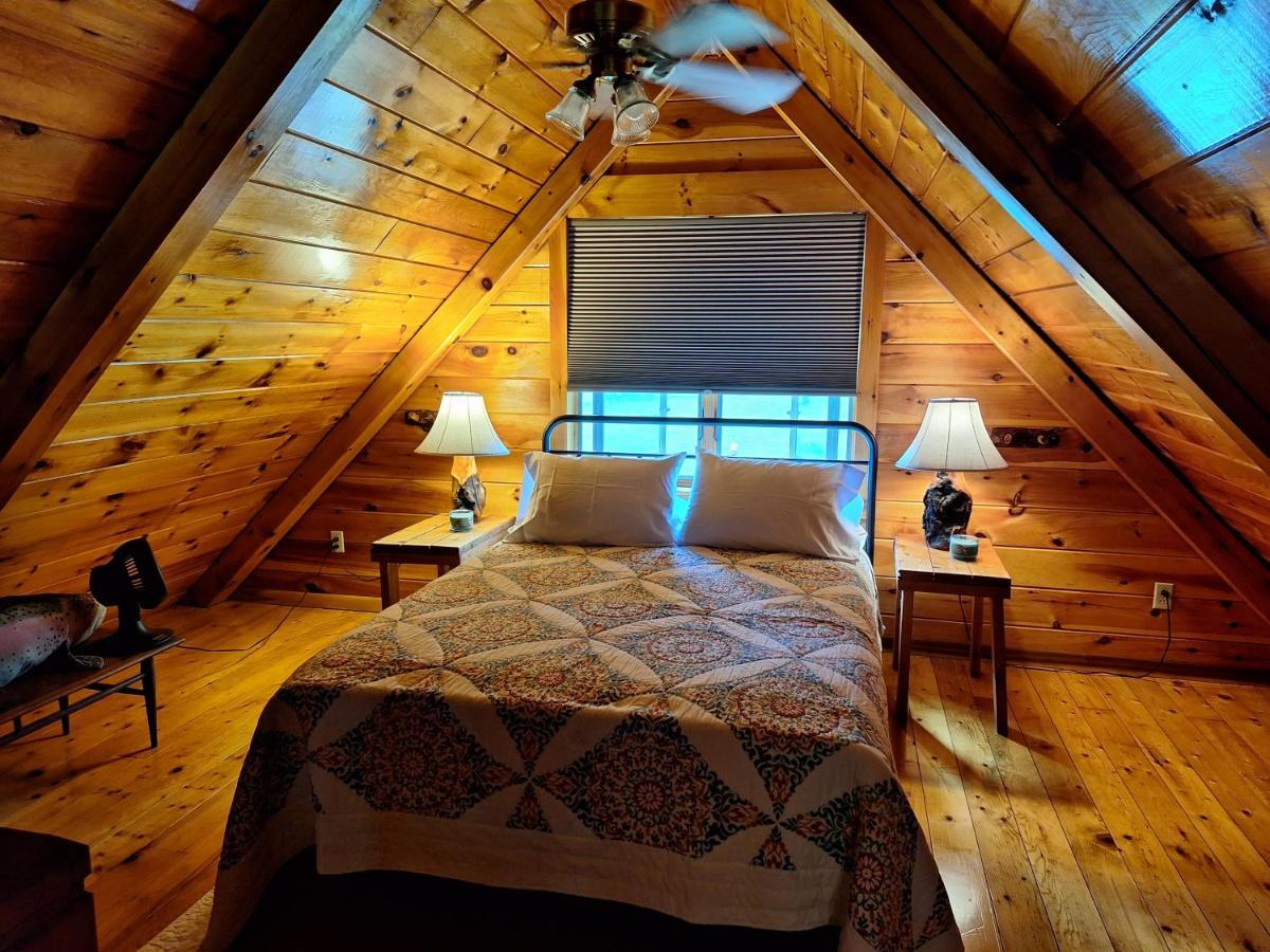 Neshannock Creekside Log Cabin Volant 外观 照片